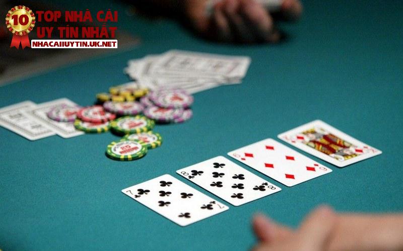 Xì tố không chỉ đòi hỏi sự may mắn mà còn yêu cầu người chơi có chiến lược